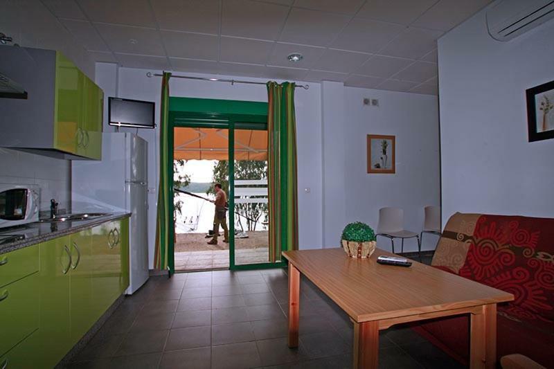 Apartamentos Villa Vacacional Castuera Εξωτερικό φωτογραφία