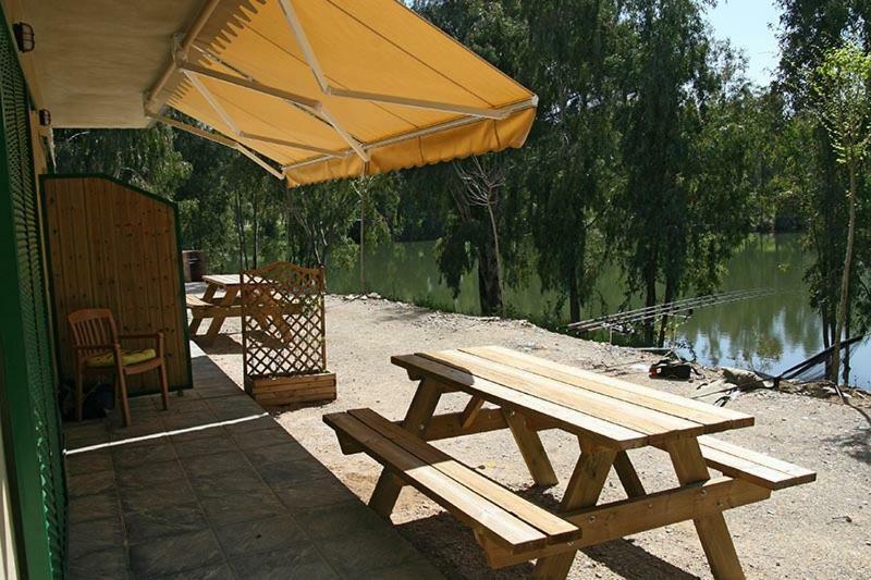 Apartamentos Villa Vacacional Castuera Εξωτερικό φωτογραφία