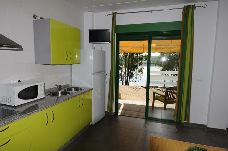 Apartamentos Villa Vacacional Castuera Εξωτερικό φωτογραφία